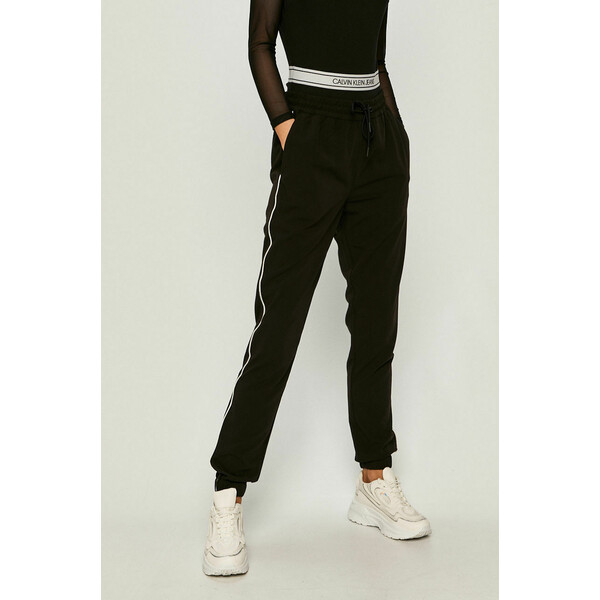 Calvin Klein Jeans Spodnie 4900-SPD00B