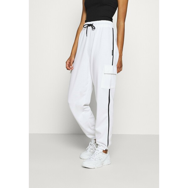 Missguided CONTRAST PIPING Spodnie treningowe white M0Q21A0DN