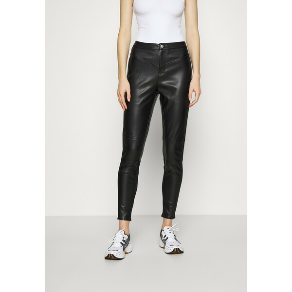 Calvin Klein Jeans Spodnie materiałowe black C1821A03J