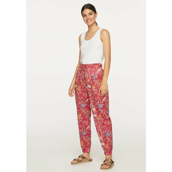 OYSHO CORAL INDIAN FLORAL COTTON TROUSERS Spodnie materiałowe red OY121A03O