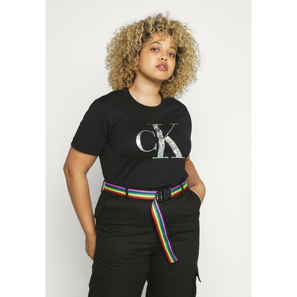 Calvin Klein Jeans Plus IRIDESCENT TEE T-shirt z nadrukiem black C2Q21D008