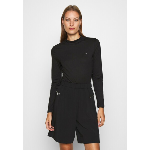 Calvin Klein LIQUID TOUCH TURTLE NECK Bluzka z długim rękawem black 6CA21D025