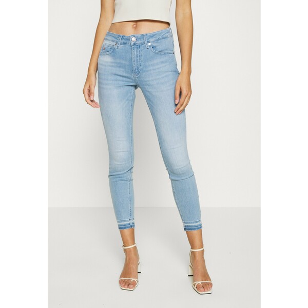 Calvin Klein Jeansy Skinny Fit light-blue denim 6CA21N00C
