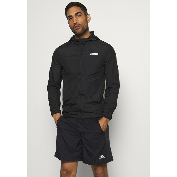 Jack & Jones Performance JCOZSPORT JACKET Kurtka sportowa black JA242F010