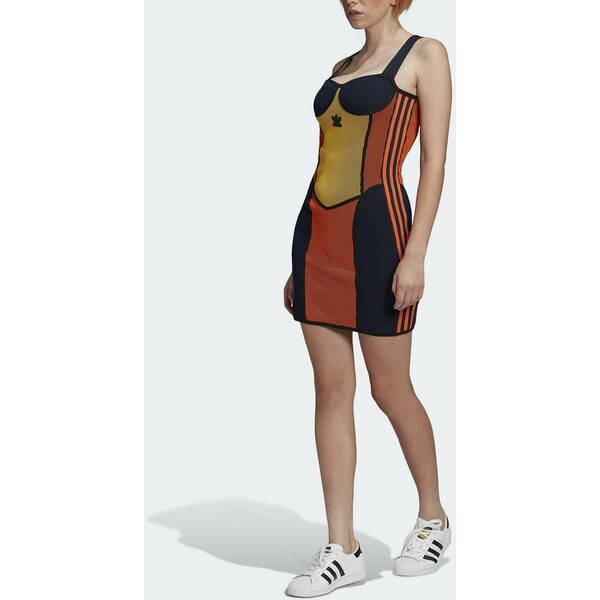 adidas Originals KNIT COLLAB SPORTS INSPIRED SLIM DRESS Sukienka etui active gold/black/energy orange/collegiate navy AD121C05Z