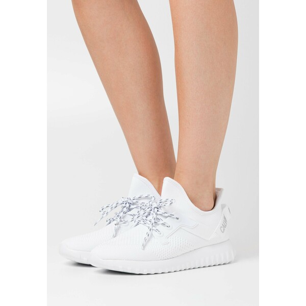Calvin Klein Jeans RONETTE Sneakersy niskie white/silver C1811A04B