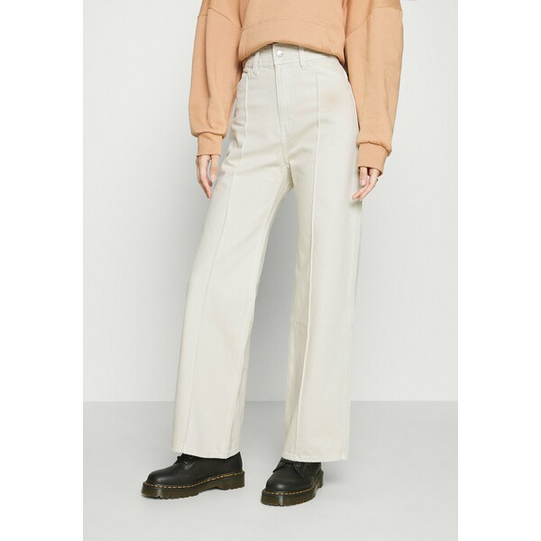 Weekday NELLIE TROUSER Jeansy Relaxed Fit tinted ecru WEB21A040