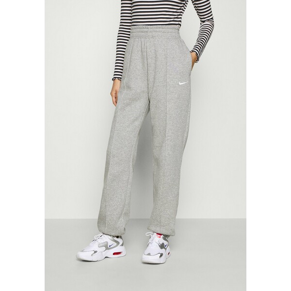 Nike Sportswear MR PANT Spodnie treningowe dark grey heather/matte silver/white NI121A0BV