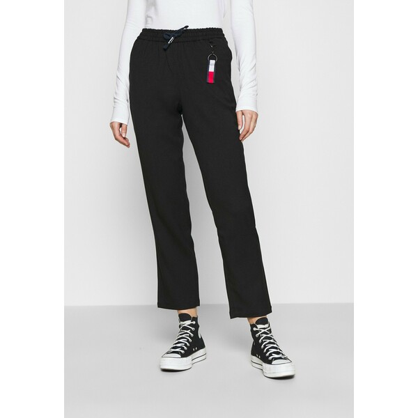 Tommy Jeans SOLID PANT Spodnie materiałowe black TOB21A01B