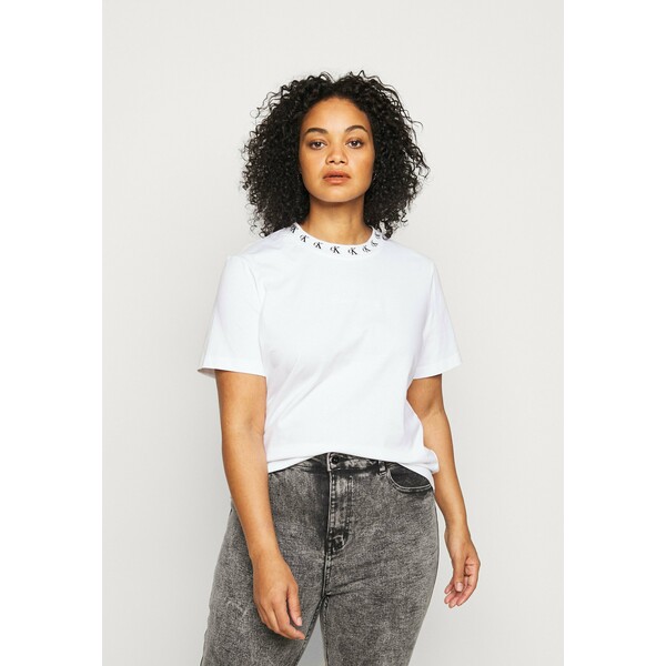 Calvin Klein Jeans Plus PLUS LOGO TRIM TEE T-shirt z nadrukiem white C2Q21D009
