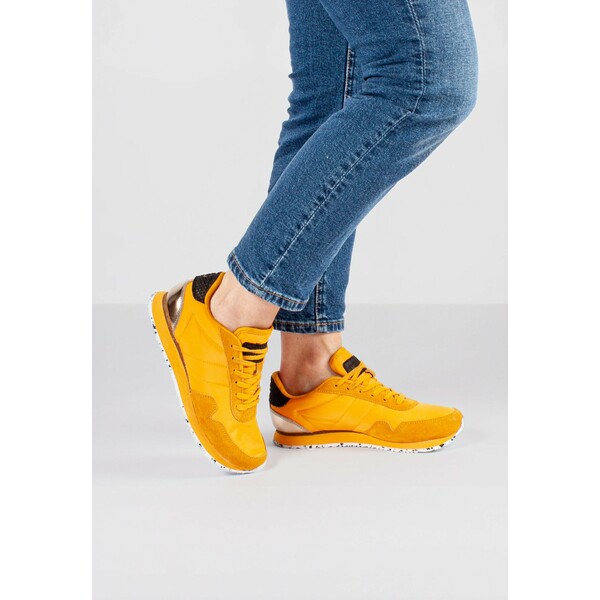Woden NORA III Sneakersy niskie yellow WO811A027