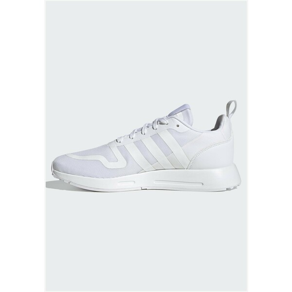 adidas Sportswear MULTIX UNISEX Sneakersy niskie white AD115O11B-A11