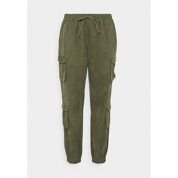 Missguided Plus UTILITY TROUSER Spodnie materiałowe khaki M0U21A03L
