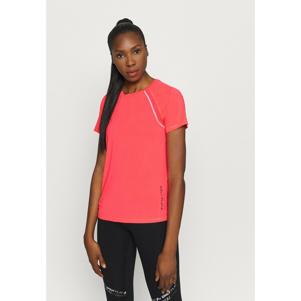 ONLY Play ONPPERFORMANCE TRAINING LOOSE T-shirt basic fiery coral/black NL241D0I9