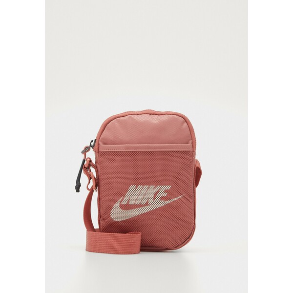 Nike Sportswear HERITAGE Torba na ramię canyon pink/pale ivory NI151H00D