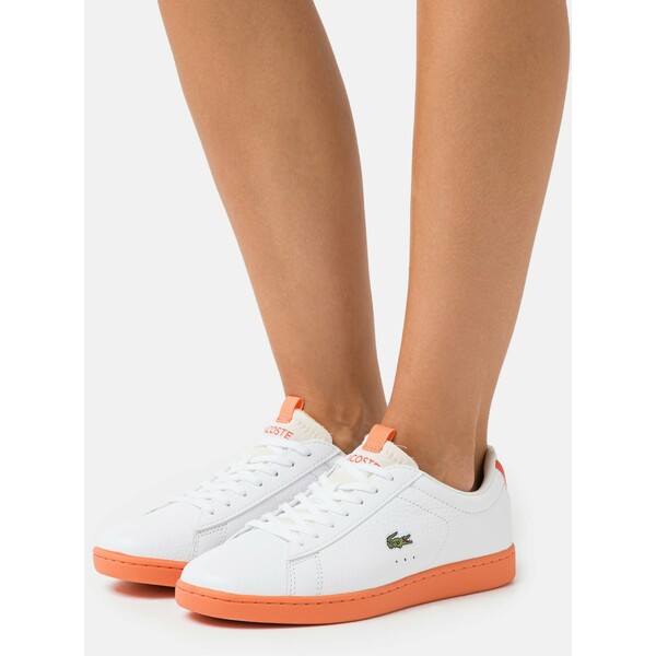 Lacoste CARNABY EVO Sneakersy niskie white/orange LA211A0G0