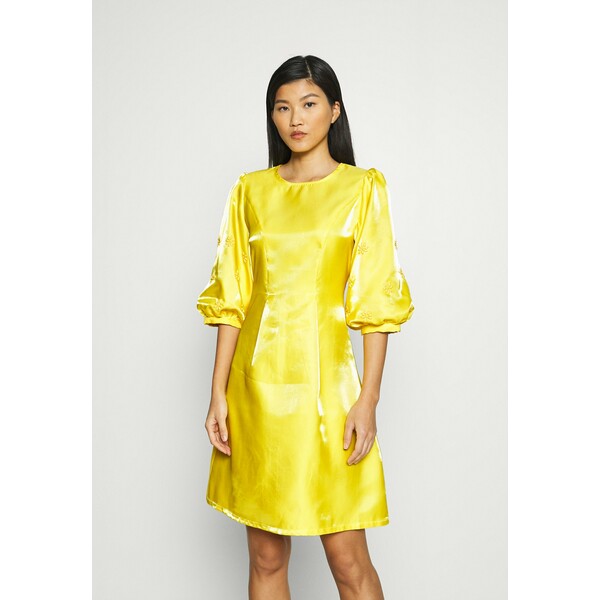 Résumé ABIGAIL DRESS Sukienka letnia yellow REG21C02P