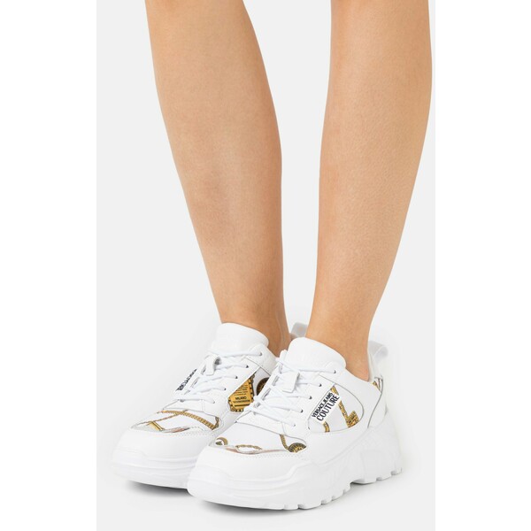 Versace Jeans Couture Sneakersy niskie white VEI11A03Y