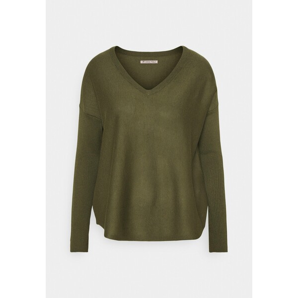 Anna Field RELAXED V-NECK Sweter olive AN621I0DY