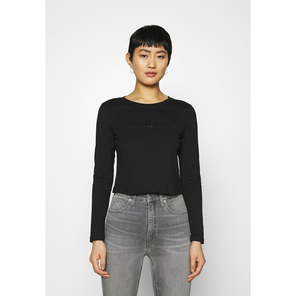 Calvin Klein Jeans SHINY CROP TEE Bluzka z długim rękawem black C1821D0E8