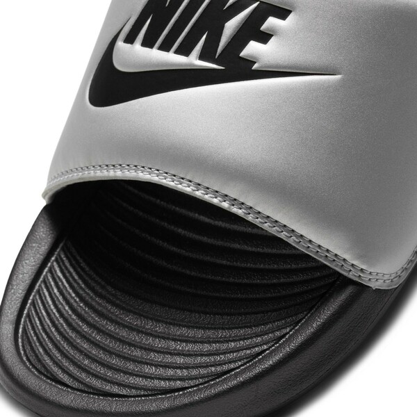 Nike Sportswear Klapki 'VICTORI ONE' NIS3261002000004