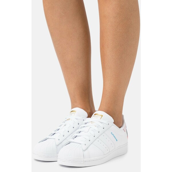 adidas Originals EGLE SUPERSTAR Sneakersy niskie footwear white/clear pink AD111A1GR