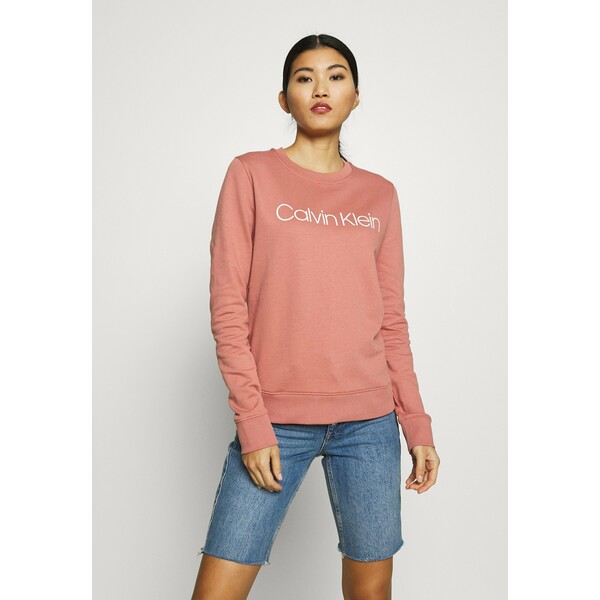Calvin Klein CORE LOGO Bluza muted pink 6CA21J00J
