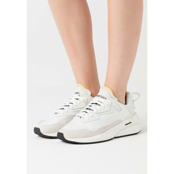 Diesel SERENDIPITY S-SERENDIPITY LC W SNEAKERS Sneakersy niskie white DI111A07W