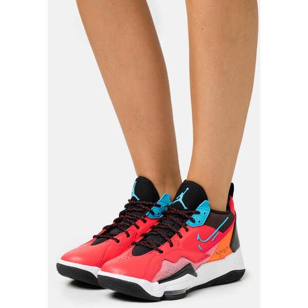 Jordan ZOOM '92 Sneakersy wysokie siren red/blue fury/black/total orange JOC11A01P
