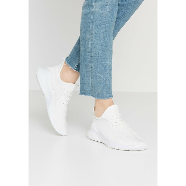 Rubi Shoes by Cotton On LYDIA SOCK TRAINER Sneakersy niskie white RUE11A01Z
