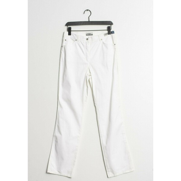 BRAX Spodnie materiałowe white ZIR006XAH