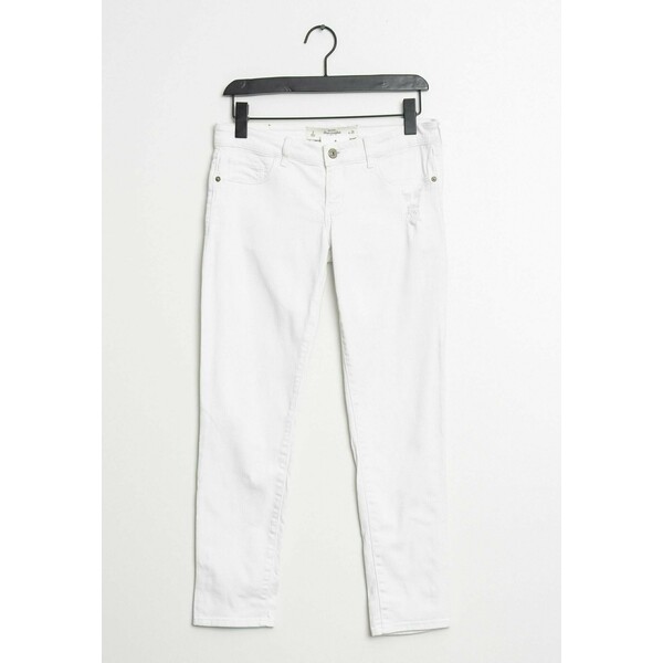 Abercrombie & Fitch Spodnie materiałowe white ZIR0079YZ