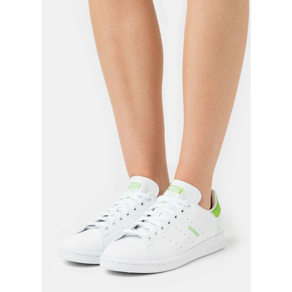 adidas Originals STAN SMITH Sneakersy niskie footwear white/pantone AD111A1KL