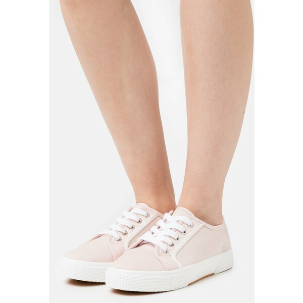 Rubi Shoes by Cotton On VEGAN LISA LACE UP PLIMSOLL Sneakersy niskie baby pink/white RUE11A045