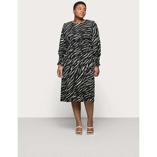 New Look Curves SHIRRED DETAIL MIDI DRESS Sukienka letnia black pattern N3221C0BN