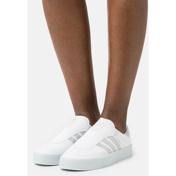 adidas Originals SAMBAROSE EAZY Sneakersy niskie footwear white/halo blue AD111A1IT