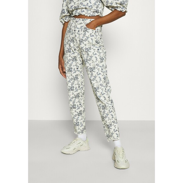 Missguided FLORAL RIOT Jeansy Relaxed Fit white M0Q21N09N