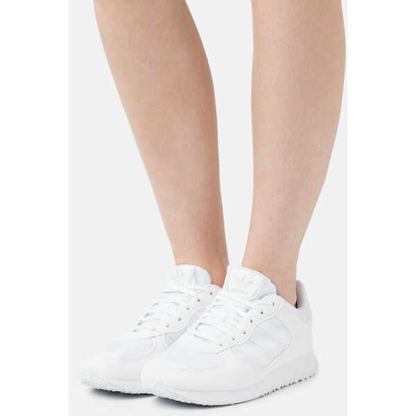 adidas Originals SPECIAL 21 W Sneakersy niskie footwear white AD111A1GD