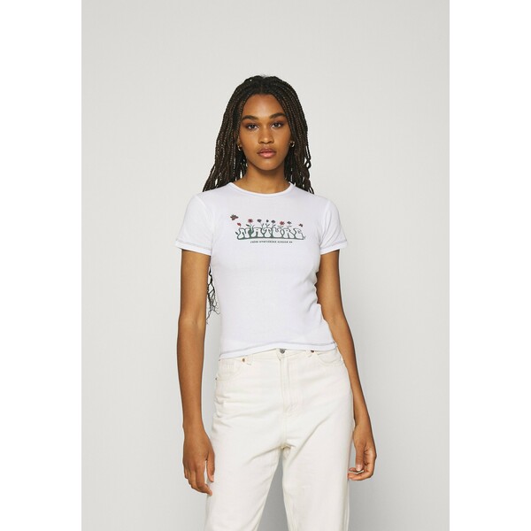 BDG Urban Outfitters NATURE RULES EVERYTHING BABY TEE T-shirt z nadrukiem white QX721D045