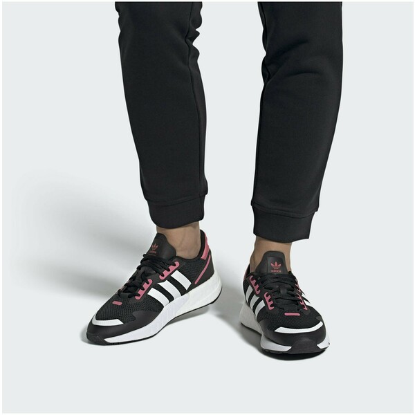 adidas Originals Sneakersy niskie cblack/ftwwht/hazros AD111A1FQ