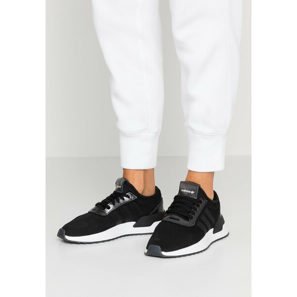 adidas Originals U_PATH X RUNNING-STYLE SHOES Sneakersy niskie core black/purple beauty/footwear white AD111A0SV-Q11