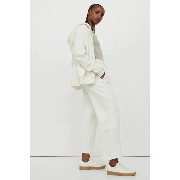 H&M Spodnie dresowe Cropped 0960540002 Biały