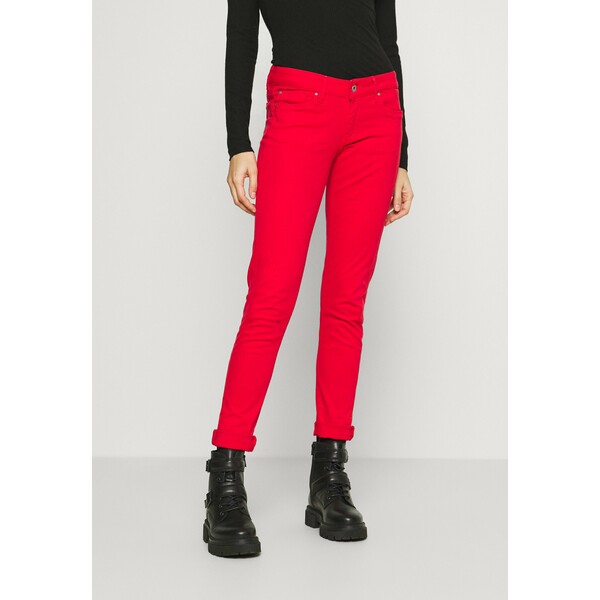 Pepe Jeans SOHO Jeansy Skinny Fit mars red PE121A0DB