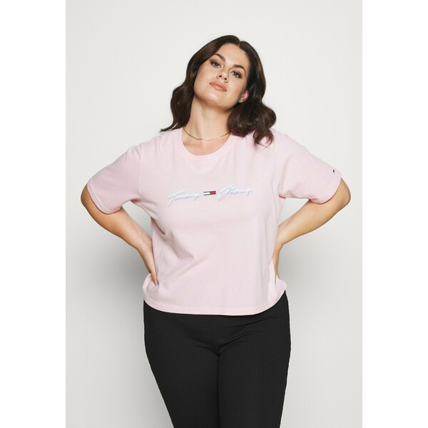Tommy Jeans Curve LINEAR LOGO TEE T-shirt z nadrukiem romantic pink T2C21D000