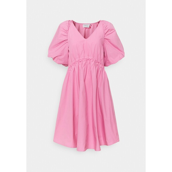 Gestuz SCARLETT DRESS Sukienka letnia cashmere rose GE221C09L