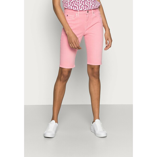 Tommy Hilfiger DENIM VENICE SLIM BERMUDA Szorty jeansowe pink TO121S03K