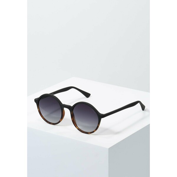 Komono MADISON Okulary przeciwsłoneczne matte black/tortoise K0051M000