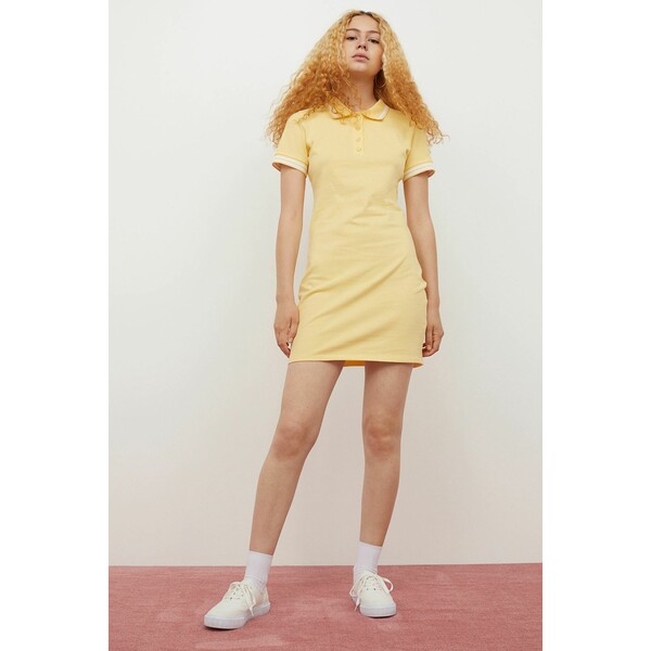 H&M Sukienka tenisowa z piki 0992970004 Żółty