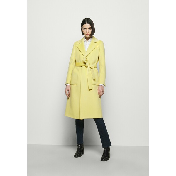 MAX&Co. RUNAWAY Klasyczny płaszcz pale yellow MQ921U025
