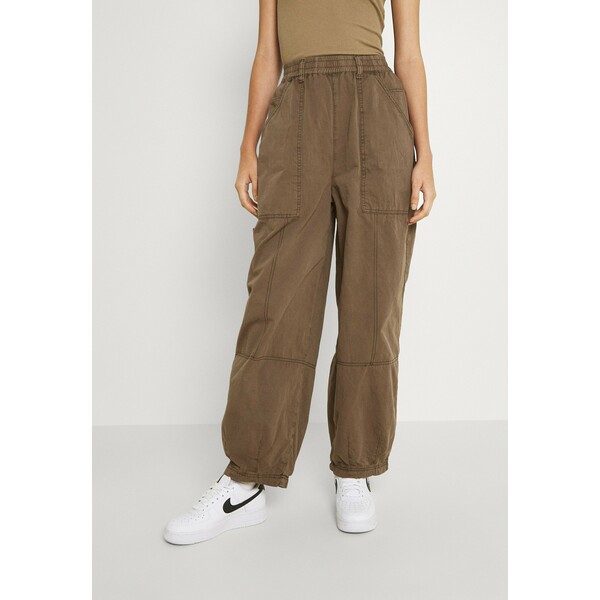 BDG Urban Outfitters BAGGY PANT Spodnie materiałowe chocolate QX721A00M